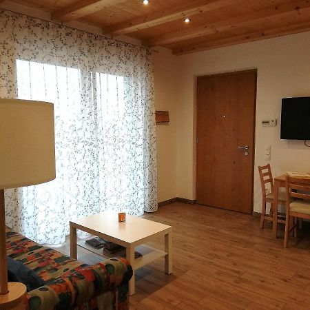 Gisshuebelhof Appartement Andrian Buitenkant foto