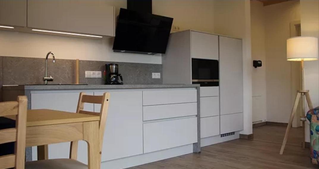 Gisshuebelhof Appartement Andrian Buitenkant foto